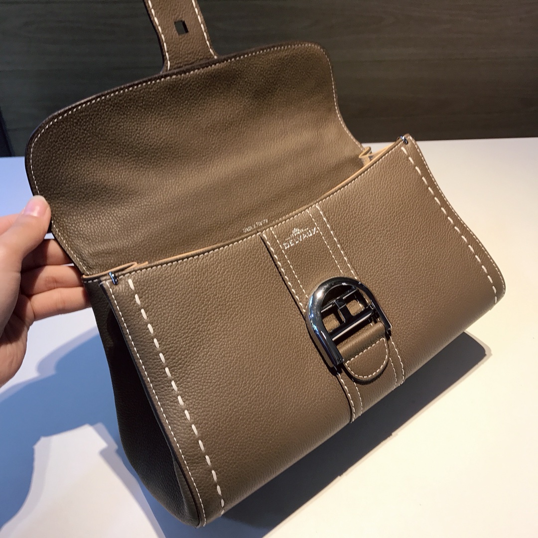 델보 브리앙 토고 박스백 스몰